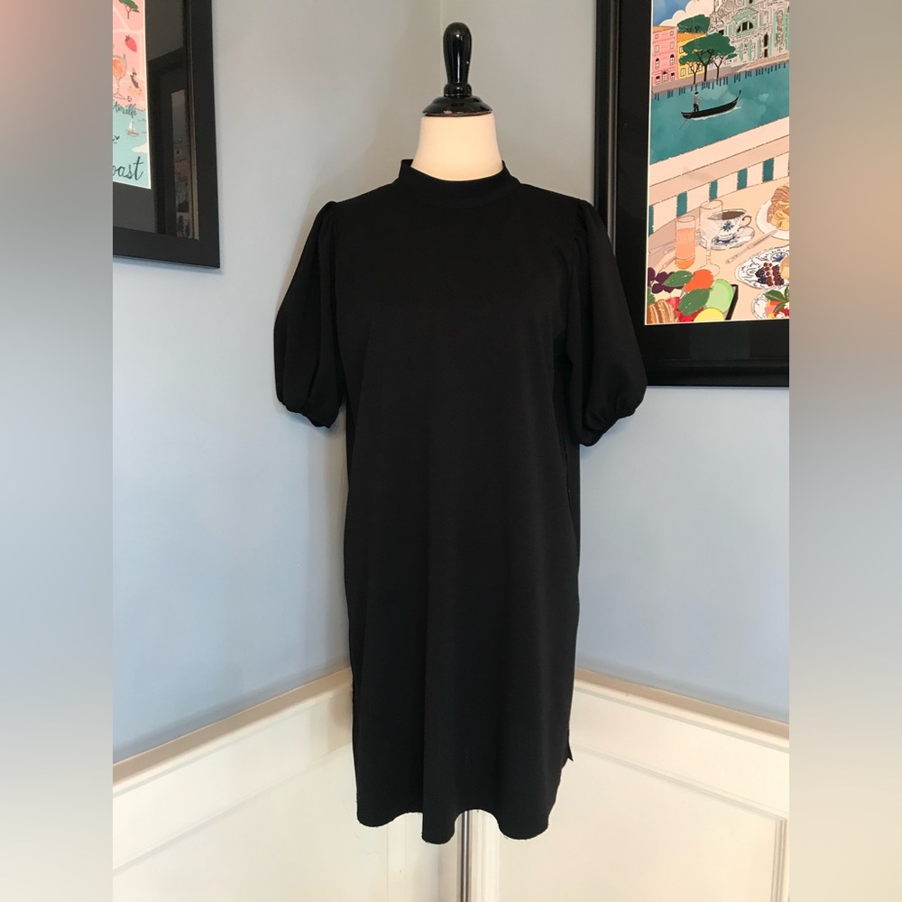 Black Short Sleeve Knee-Length A-Line Shift Dress with High Neck and Bow Detail